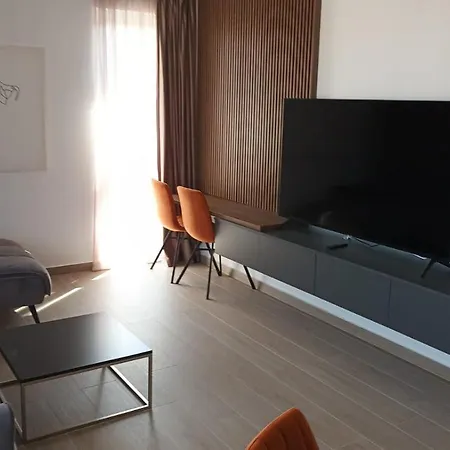 Kronburg 88-12 Apartament *